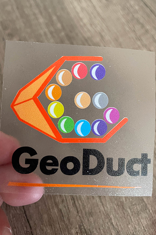 Schaufensterbeschriftung Ihre Werbung direkt ins Blickfeld.